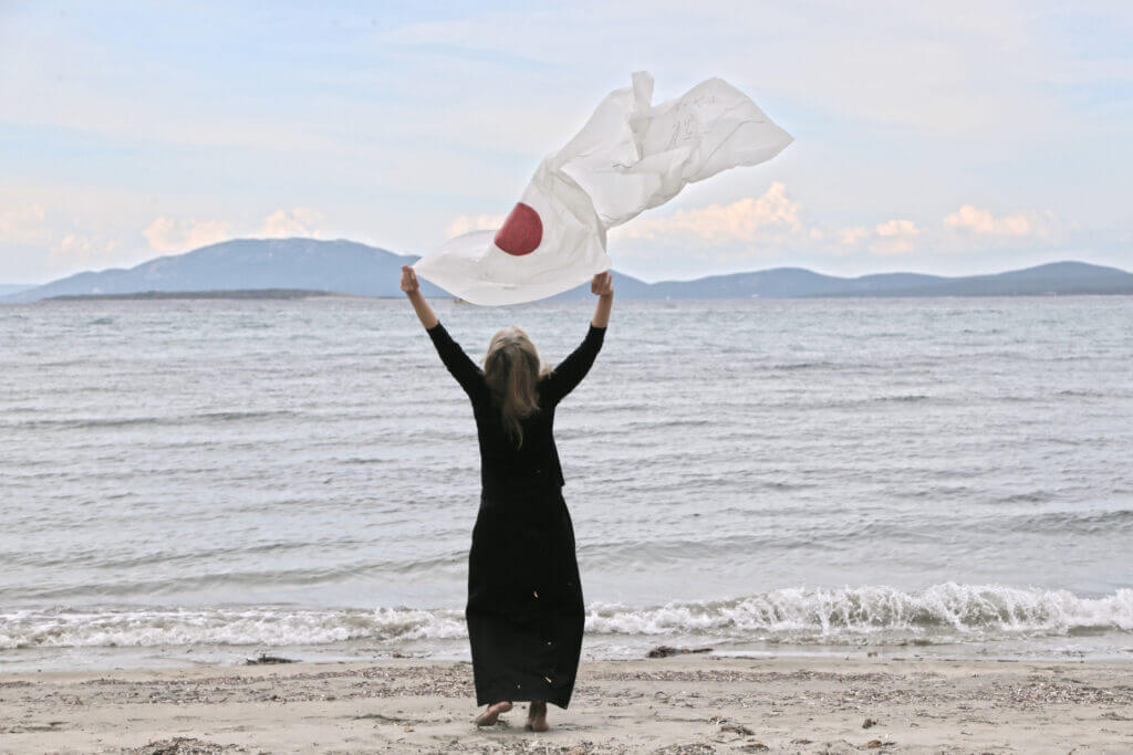 Melita Sorola, Bok Beach, 'Za Let'